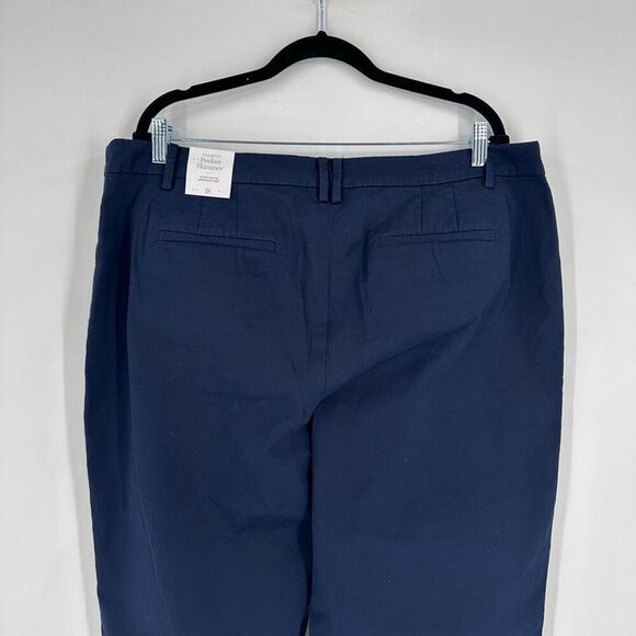 NWT Talbots Perfect Skimmer Blue Capri Pants Size 18 Button Hem XL Pedal Pusher - Picture 7 of 13